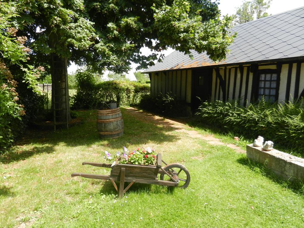 Le gîte des Trois Vaches Brionne Zimmer foto